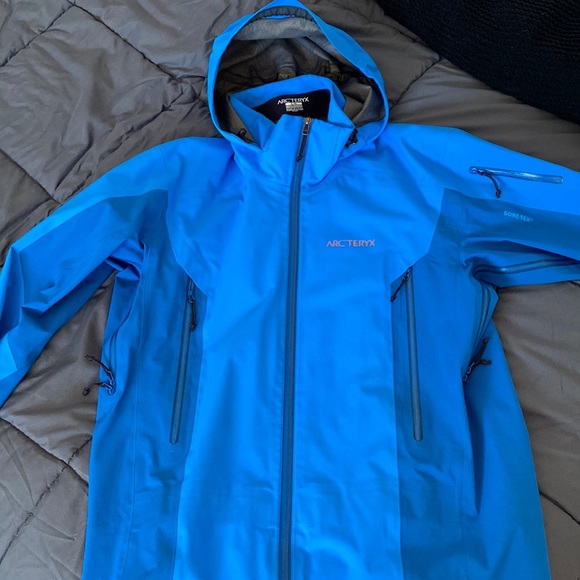 Arc’teryx Jacket - Picture 1 of 7